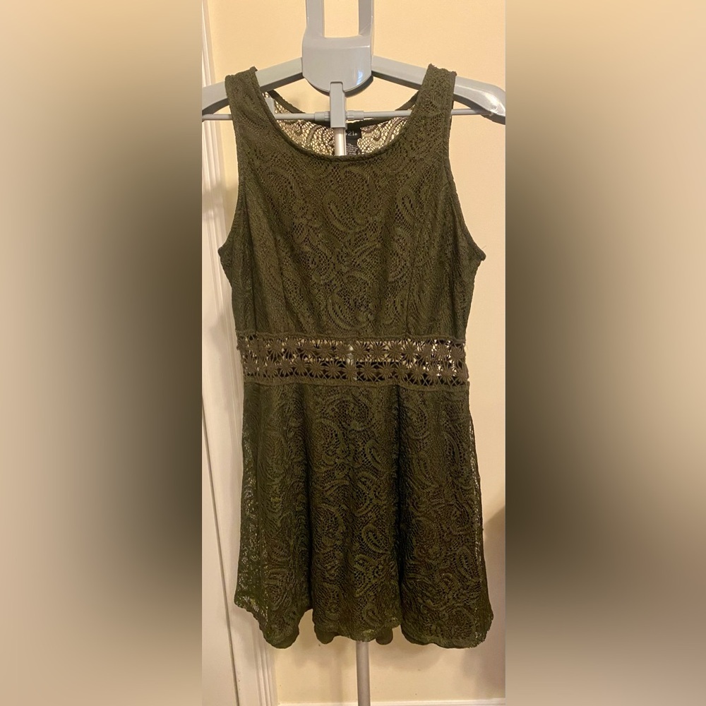 RUE 21 Lace Sleeveless Mini Dress